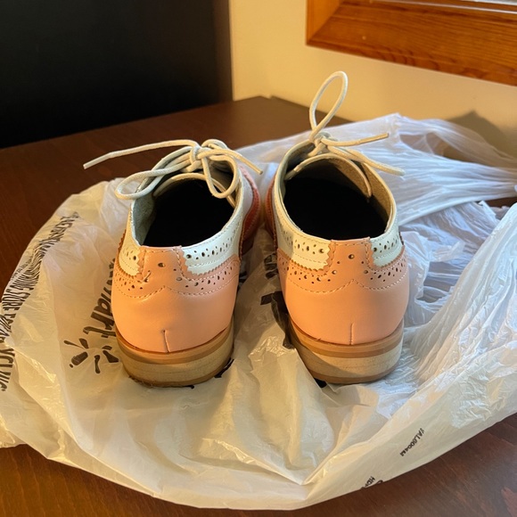 Wanted Peaches & Cream Lace Up Oxfords US5.5 - Picture 4 of 8